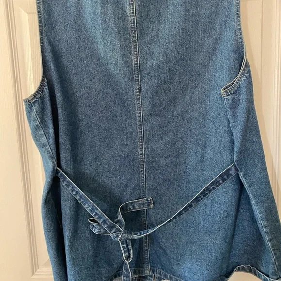 Cherokee Denim Vest with Pockets - Picture 6 of 12